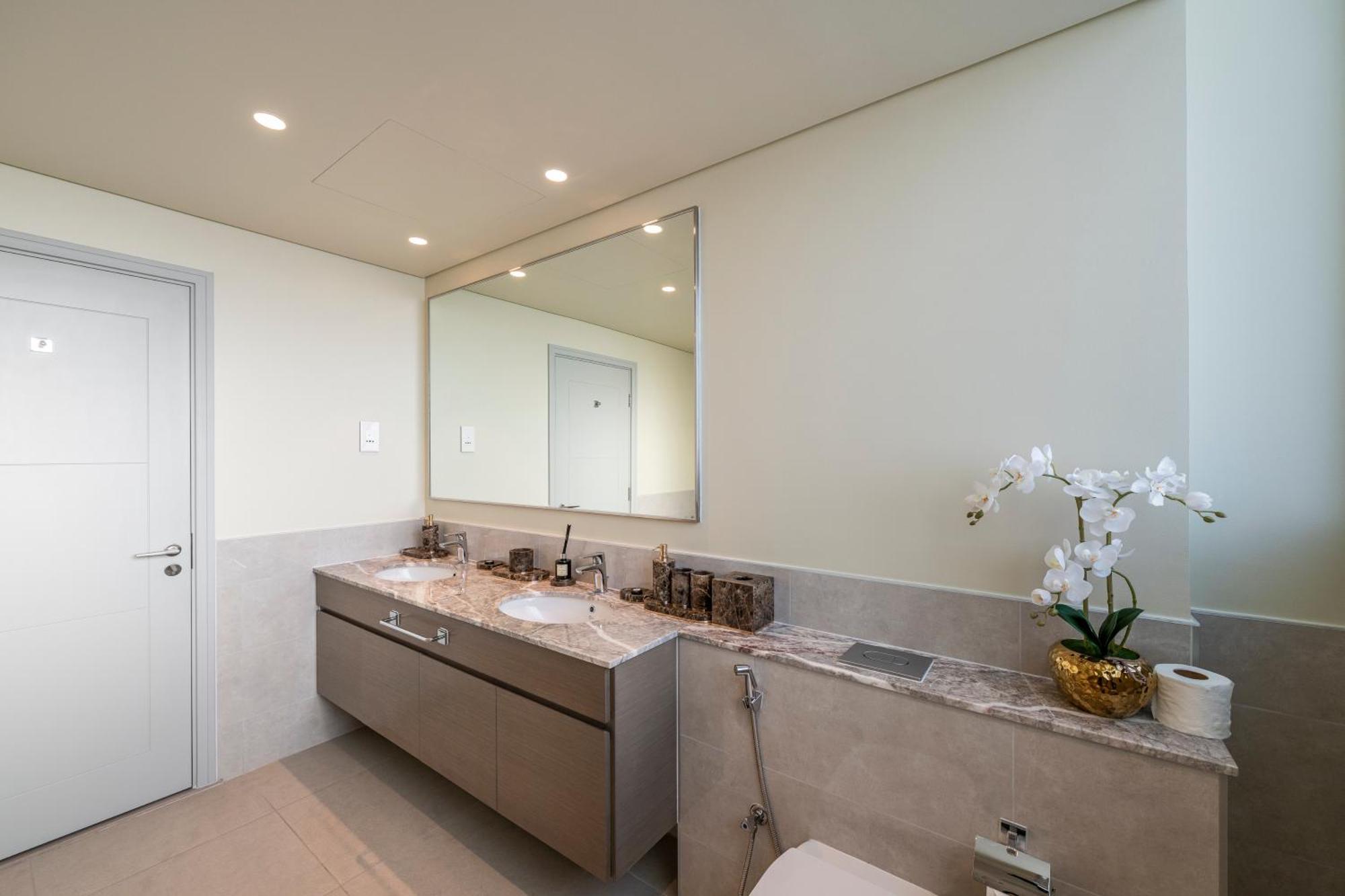 Appartamento 3 Bedrooms Tower 1- Downtown Skylight Dubai
